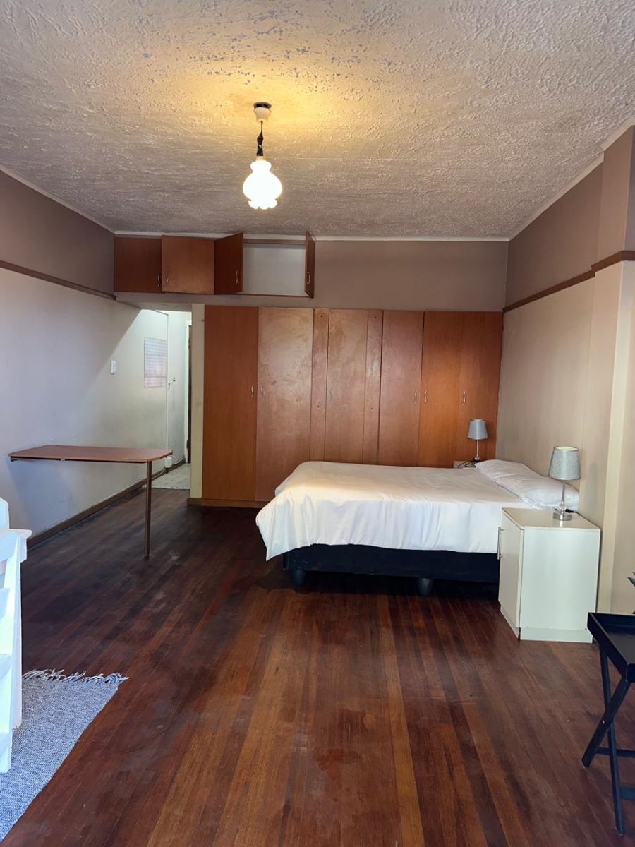 1 Bedroom Property for Sale in Quigney Eastern Cape